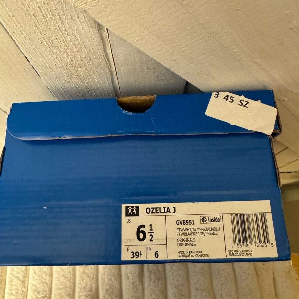 Ozelia J 'White Pastels’ 2023 - Size 6.5W - Picture 7 of 7